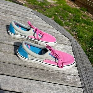 Vans Off The Wall Classic grey blue pink Skate Shoe Men’s 6.5 Womens 8 authentic